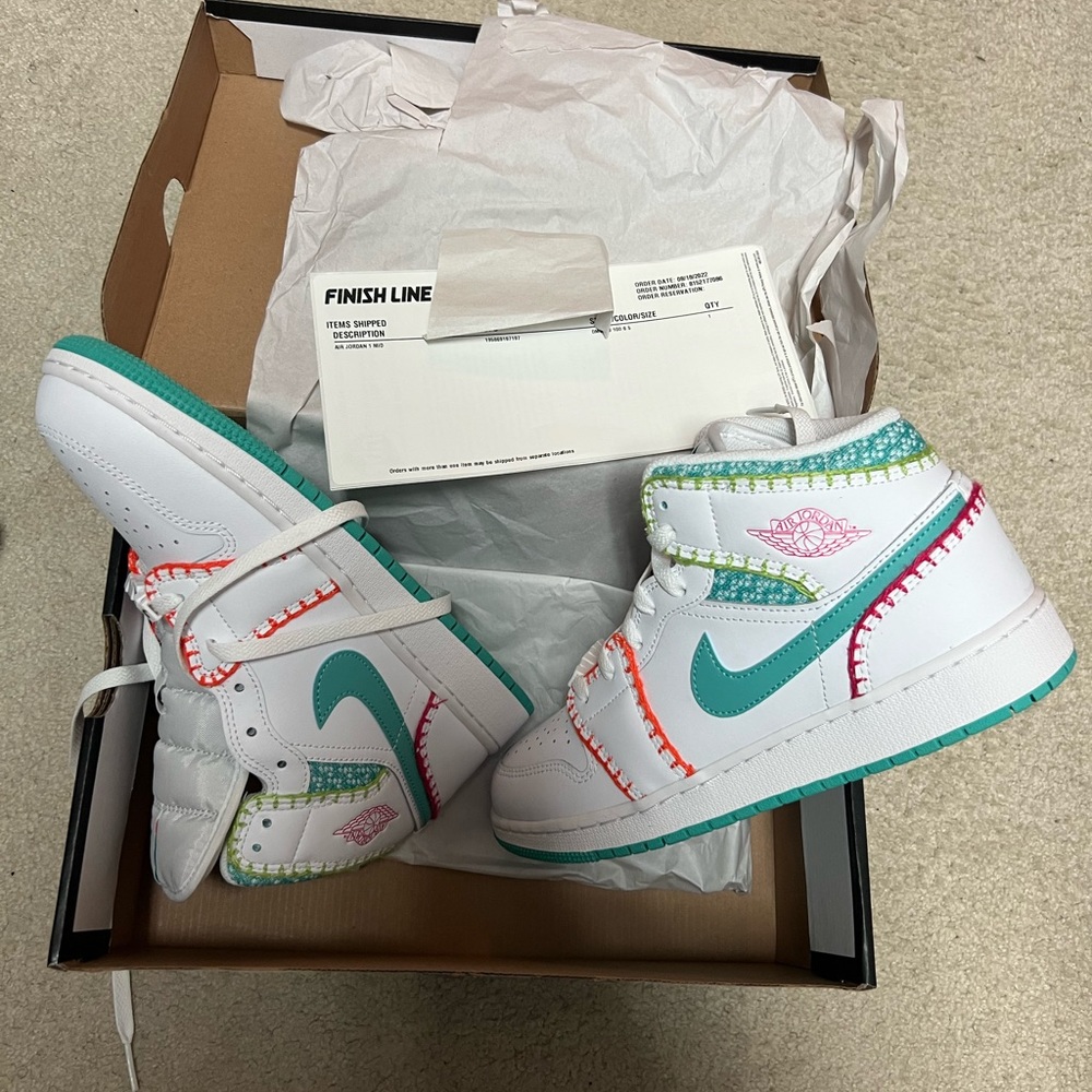 🔥🔥Air JORDAN mid 1 SE BRAND NEW